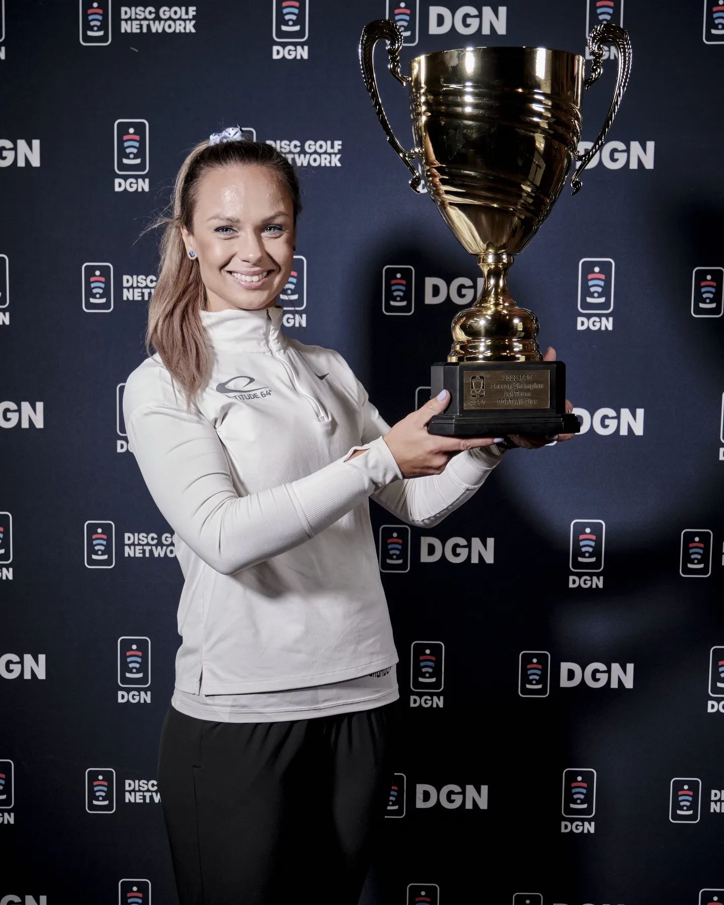 Kristin Tattar is the 2022 season FPO DGPT overall points winner