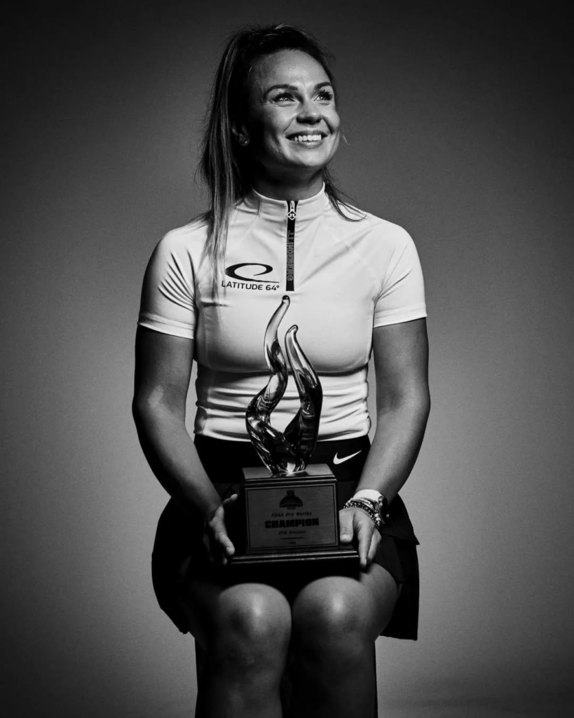 Kristin Tattar on nüüd kahekordne discgolfi maailmameister!